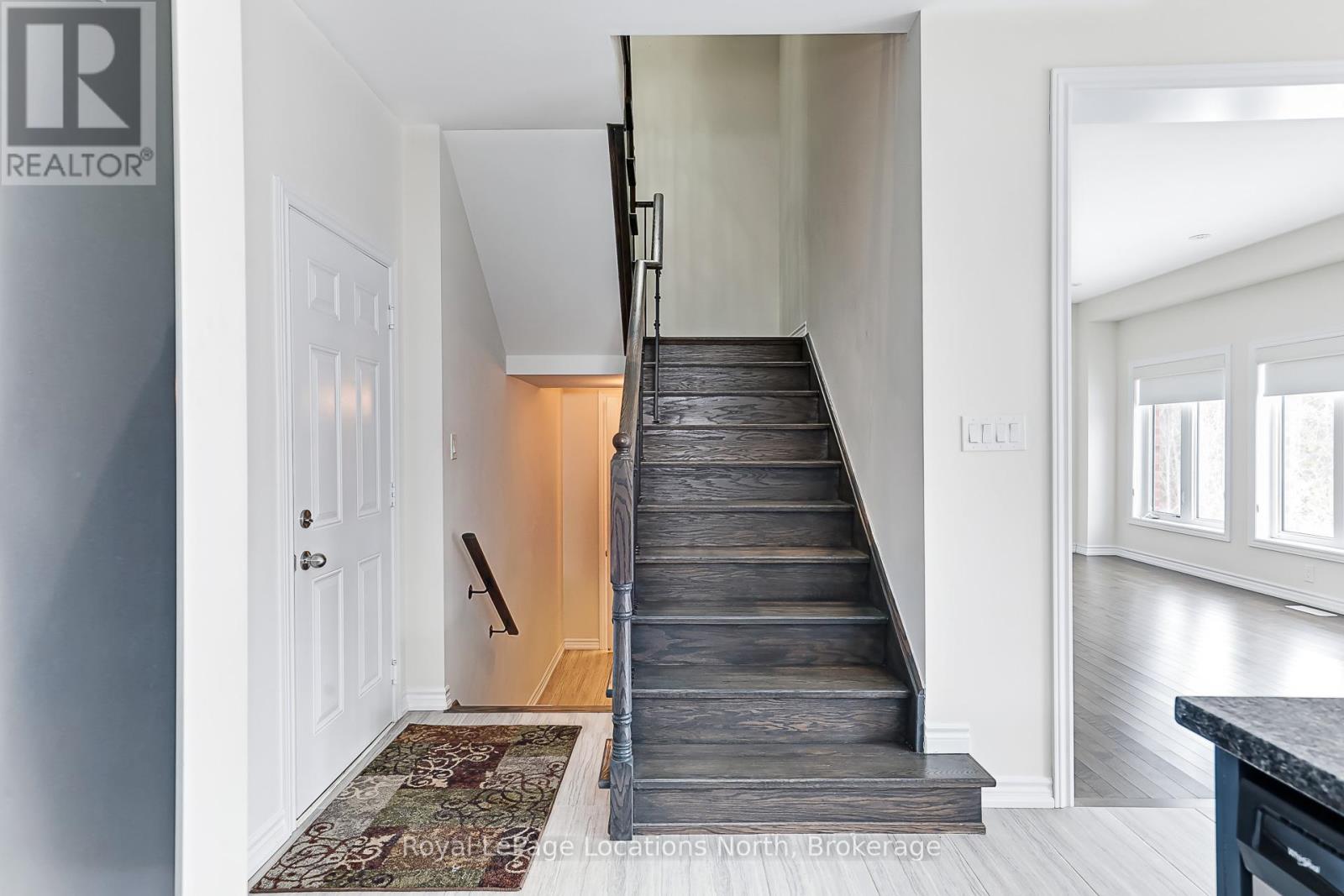 137 Allegra Drive, Wasaga Beach, Ontario  L9Z 0H6 - Photo 19 - S12853054