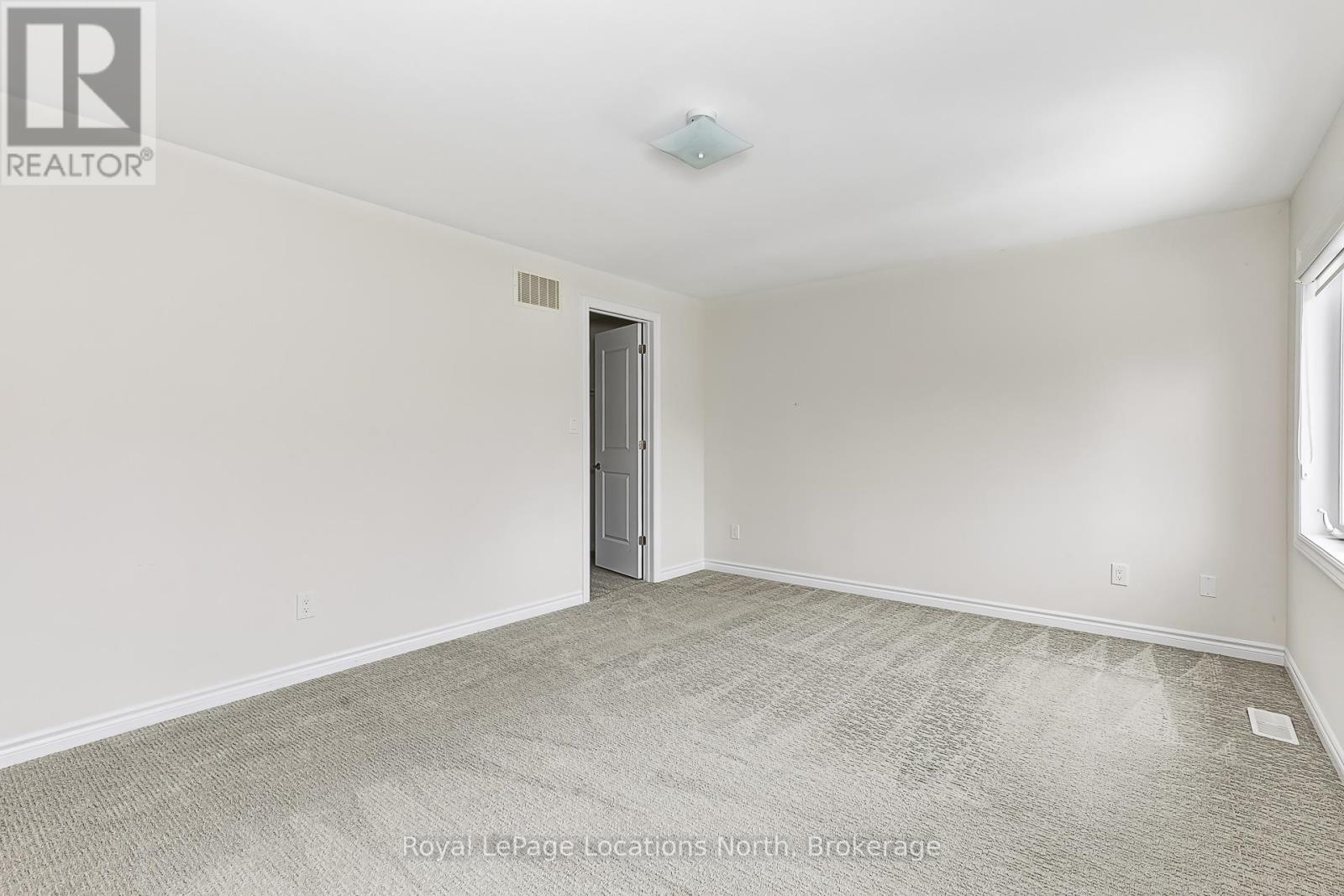 137 Allegra Drive, Wasaga Beach, Ontario  L9Z 0H6 - Photo 26 - S12853054