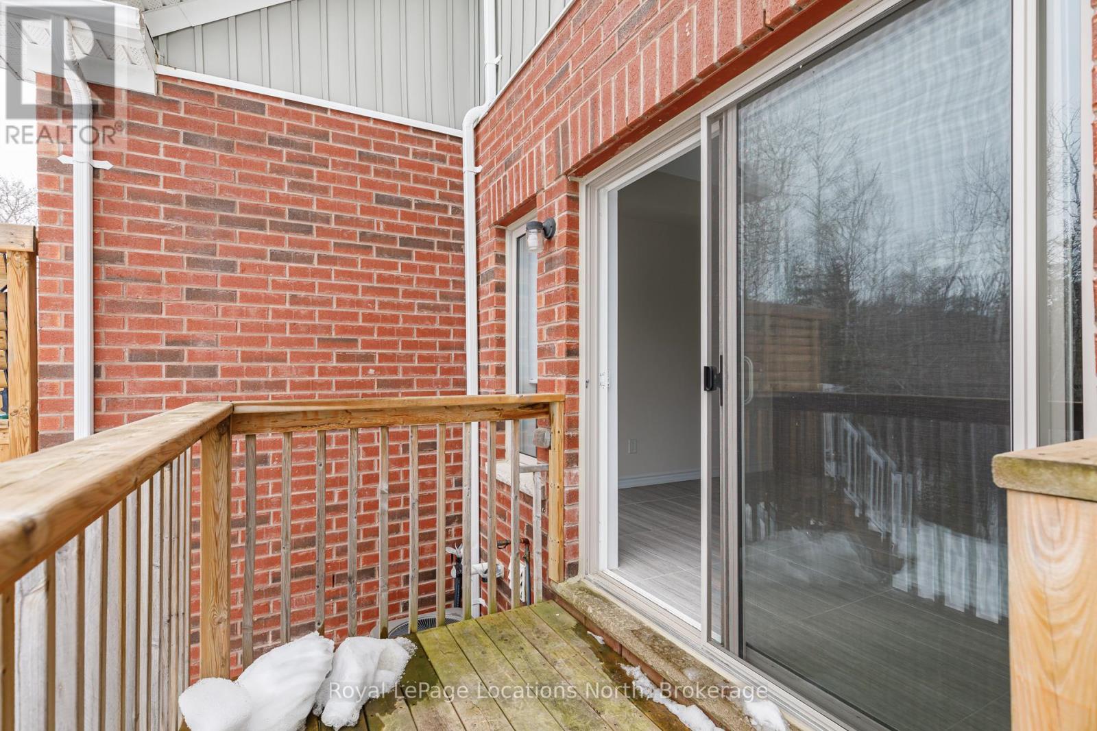 137 Allegra Drive, Wasaga Beach, Ontario  L9Z 0H6 - Photo 47 - S12853054