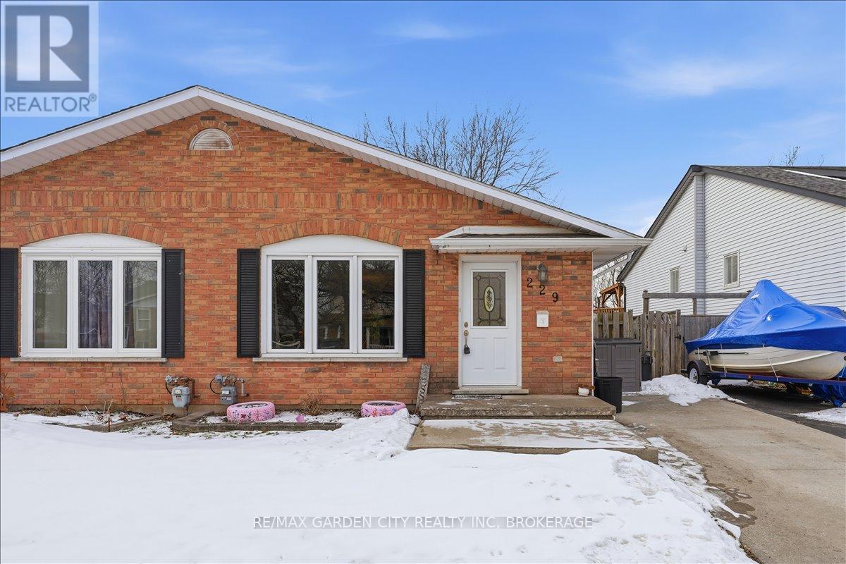 229 WINDSOR STREET, welland (broadway), Ontario