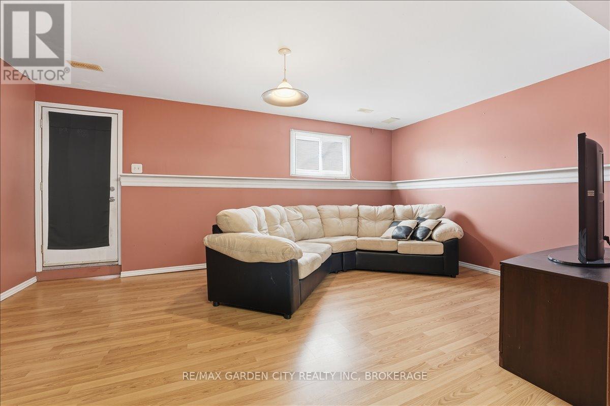 229 Windsor Street, Welland, Ontario  L3C 7A3 - Photo 23 - X12853060