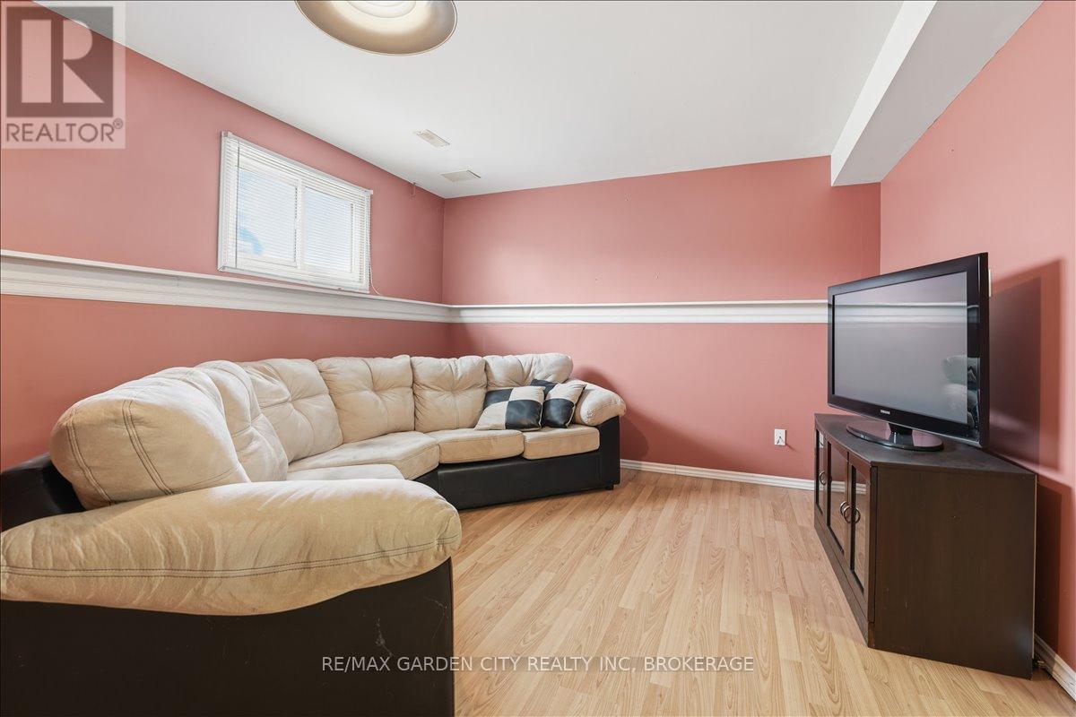 229 Windsor Street, Welland, Ontario  L3C 7A3 - Photo 24 - X12853060