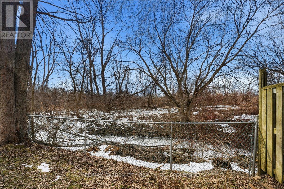 229 Windsor Street, Welland, Ontario  L3C 7A3 - Photo 35 - X12853060