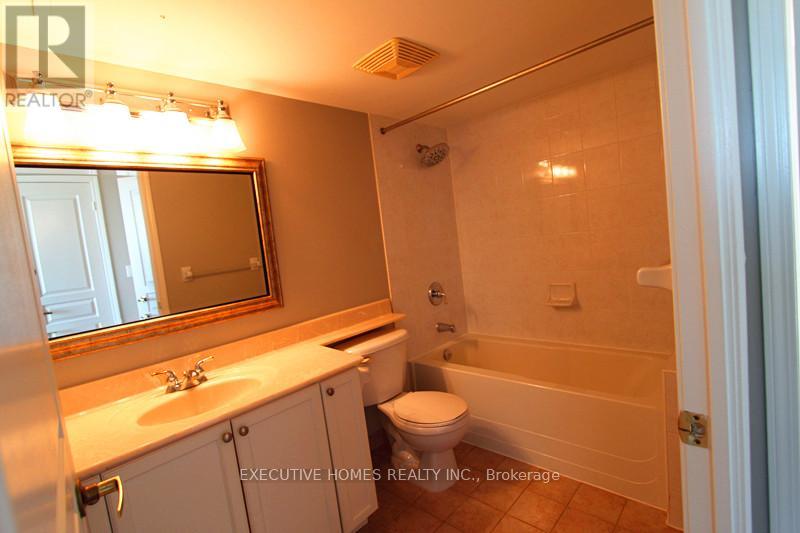 1709 - 4879 Kimbermount Avenue, Mississauga, Ontario  L5M 7R8 - Photo 11 - W12849790