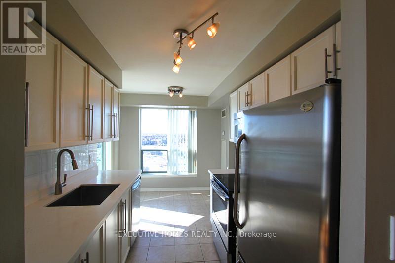 1709 - 4879 Kimbermount Avenue, Mississauga, Ontario  L5M 7R8 - Photo 5 - W12849790