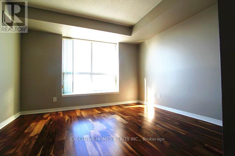 1709 - 4879 Kimbermount Avenue, Mississauga, Ontario  L5M 7R8 - Photo 10 - W12849790