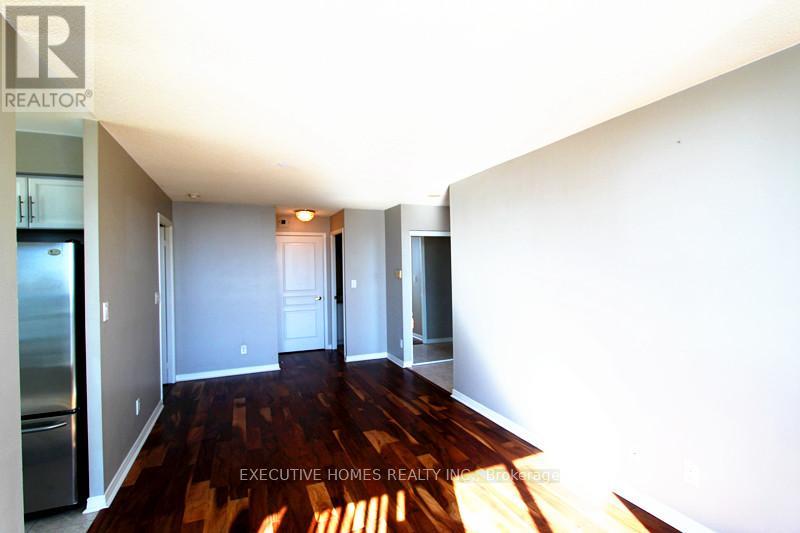 1709 - 4879 Kimbermount Avenue, Mississauga, Ontario  L5M 7R8 - Photo 4 - W12849790