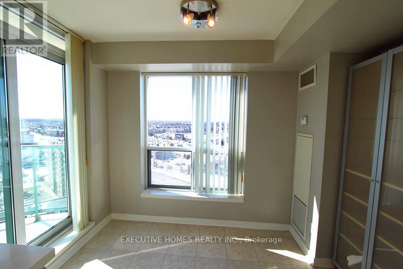 1709 - 4879 Kimbermount Avenue, Mississauga, Ontario  L5M 7R8 - Photo 7 - W12849790