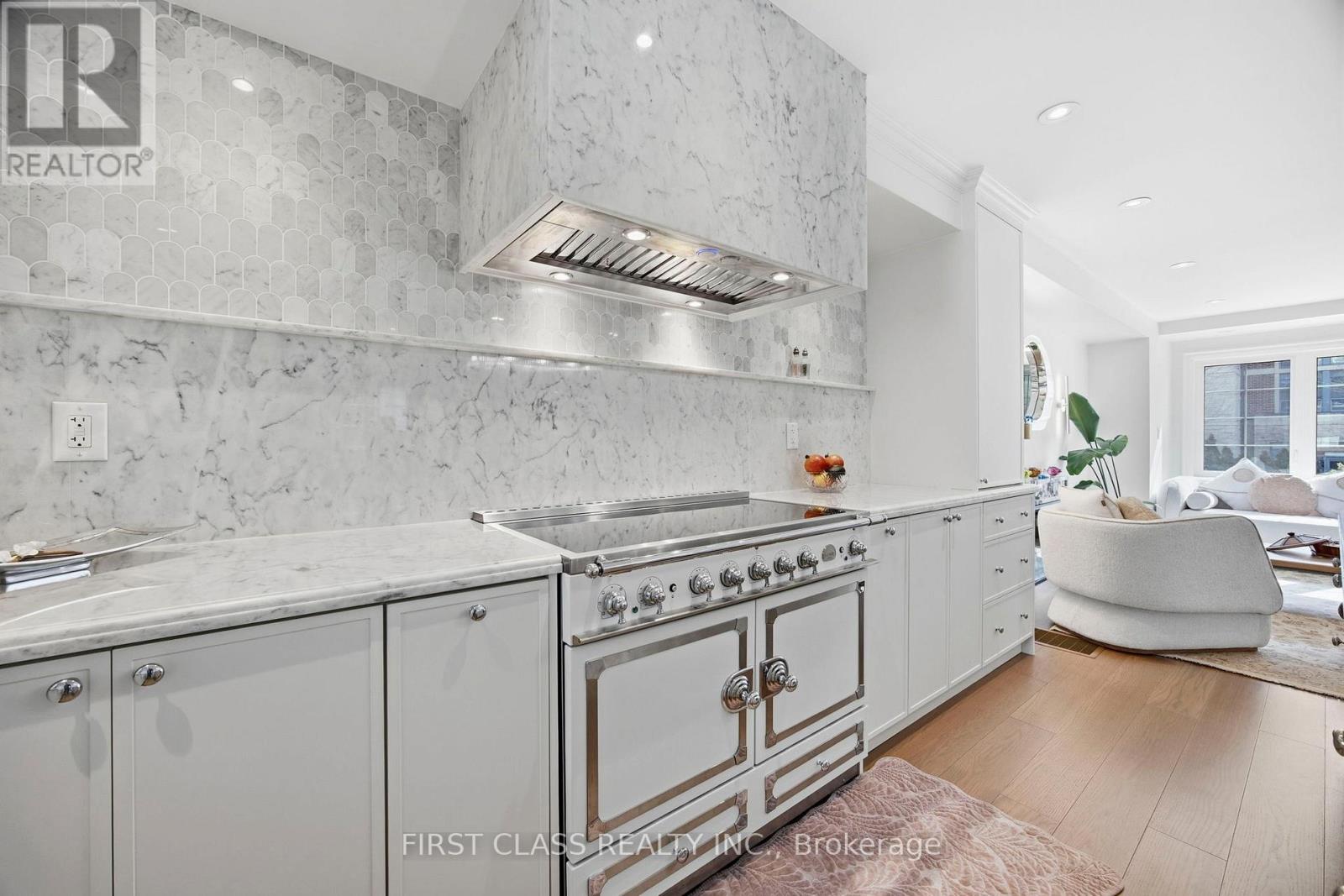 66 Willowbank Boulevard, Toronto (Lawrence Park South), Ontario  M5N 1G6 - Photo 14 - C12852996