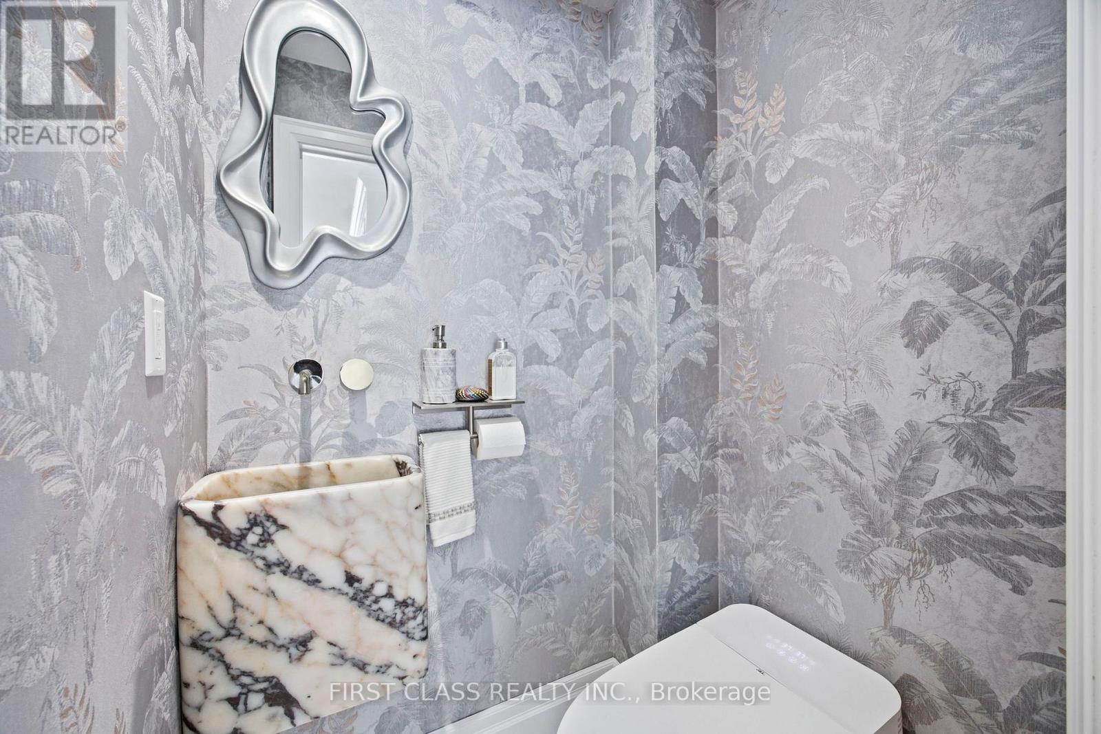 66 Willowbank Boulevard, Toronto (Lawrence Park South), Ontario  M5N 1G6 - Photo 18 - C12852996