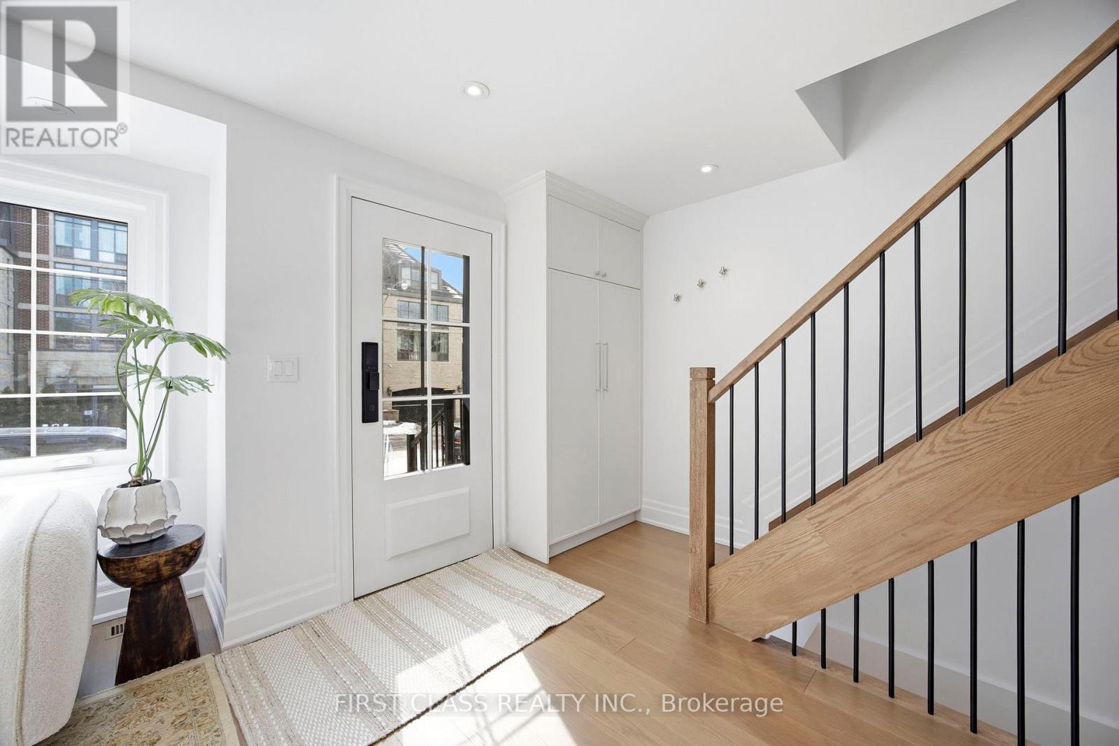 66 Willowbank Boulevard, Toronto (Lawrence Park South), Ontario  M5N 1G6 - Photo 5 - C12852996