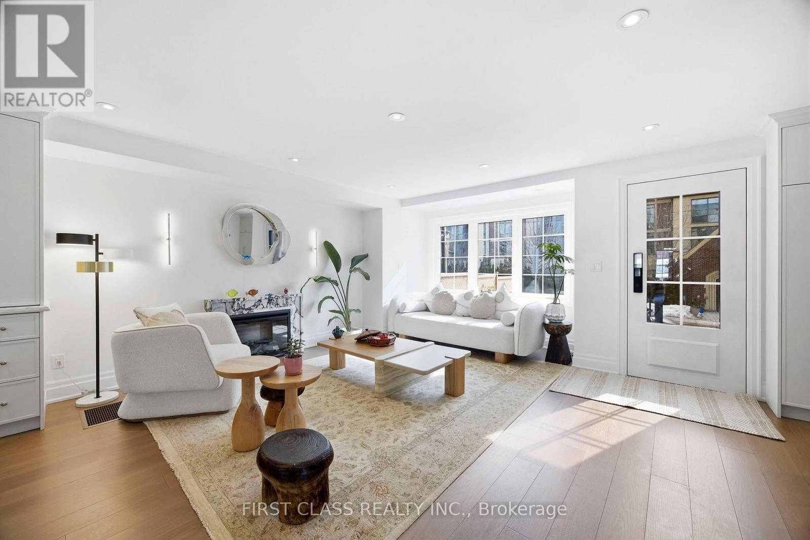 66 Willowbank Boulevard, Toronto (Lawrence Park South), Ontario  M5N 1G6 - Photo 7 - C12852996