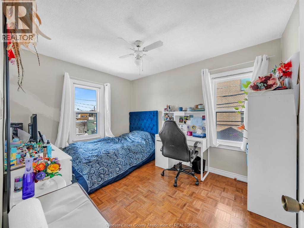 1027 Marentette Avenue, Windsor, Ontario  N9A 2A4 - Photo 33 - 26004717