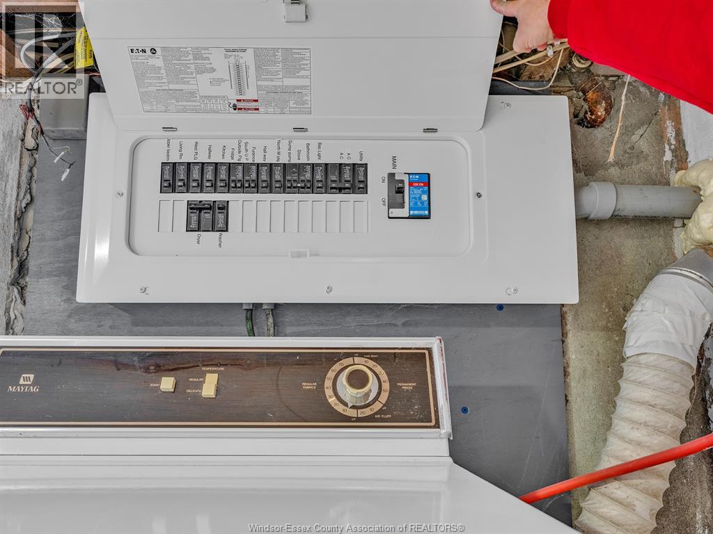 1027 Marentette Avenue, Windsor, Ontario  N9A 2A4 - Photo 39 - 26004717