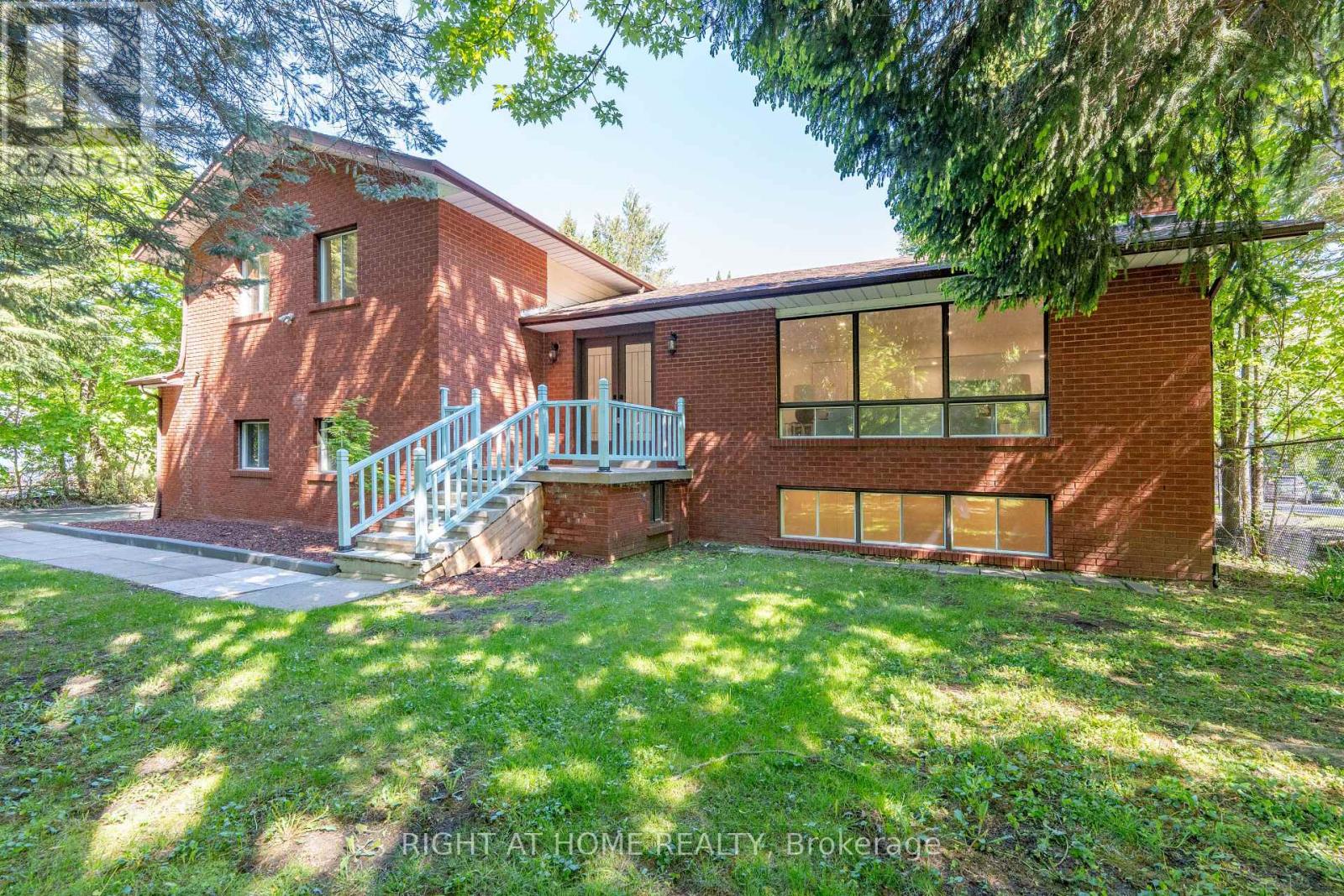 442 Sunset Beach Road, Richmond Hill, Ontario  L4E 3J2 - Photo 2 - N12853002