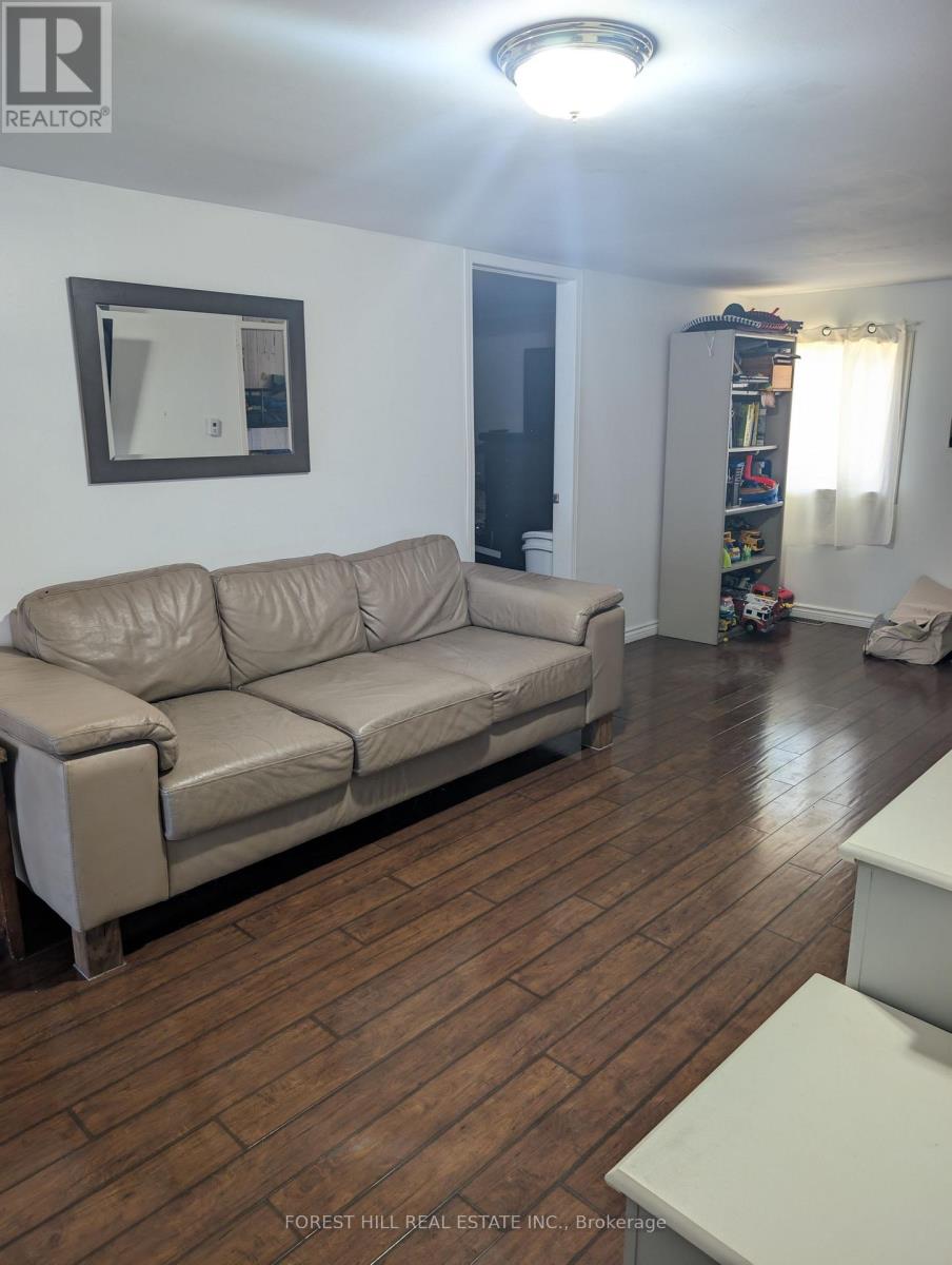 26 River Drive, East Gwillimbury, Ontario  L9N 1A6 - Photo 10 - N12853078