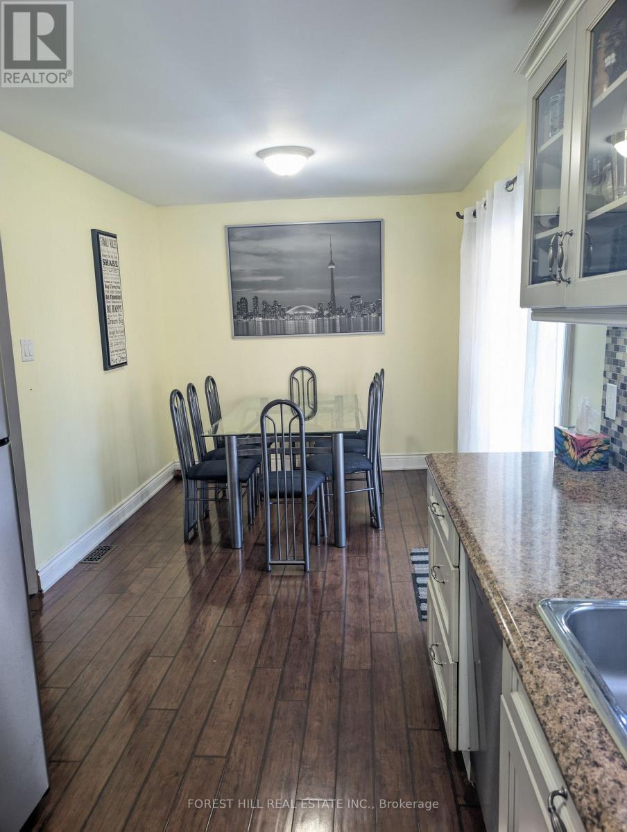 26 River Drive, East Gwillimbury, Ontario  L9N 1A6 - Photo 6 - N12853078