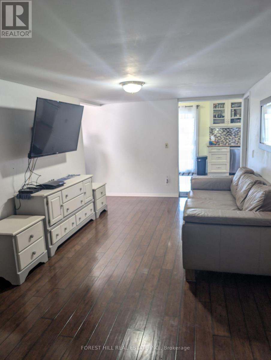 26 River Drive, East Gwillimbury, Ontario  L9N 1A6 - Photo 7 - N12853078