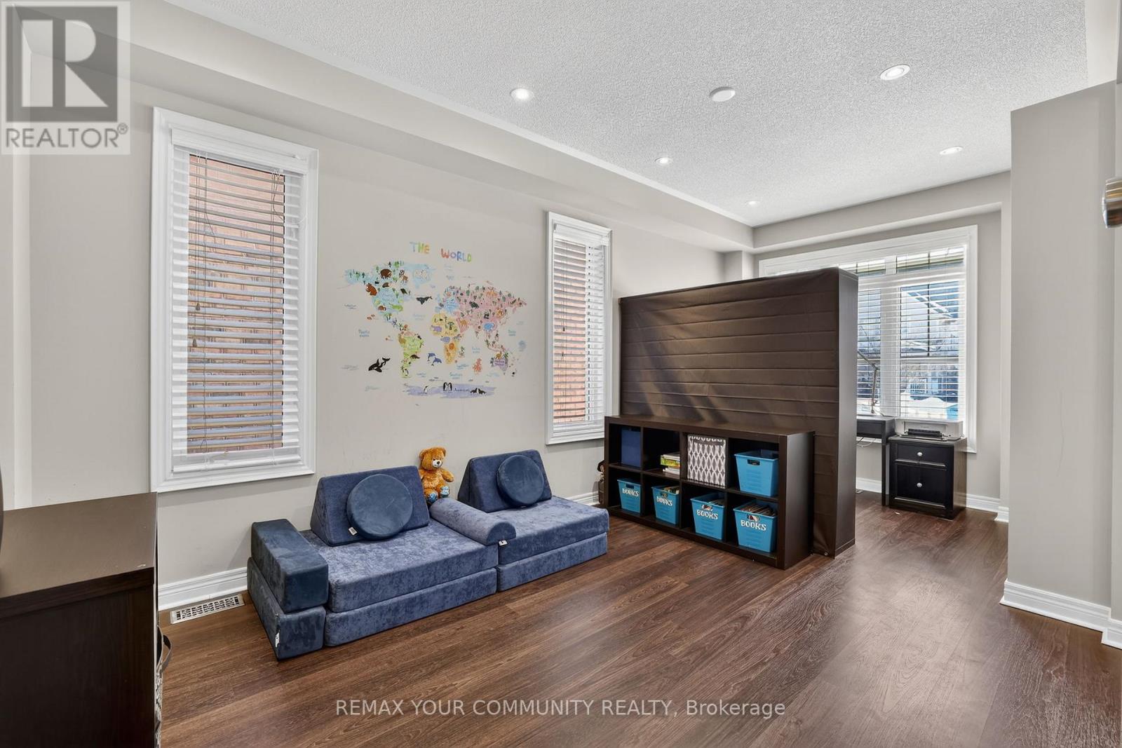 9 Faris Street, Bradford West Gwillimbury (Bradford), Ontario  L3Z 0B4 - Photo 19 - N12853124