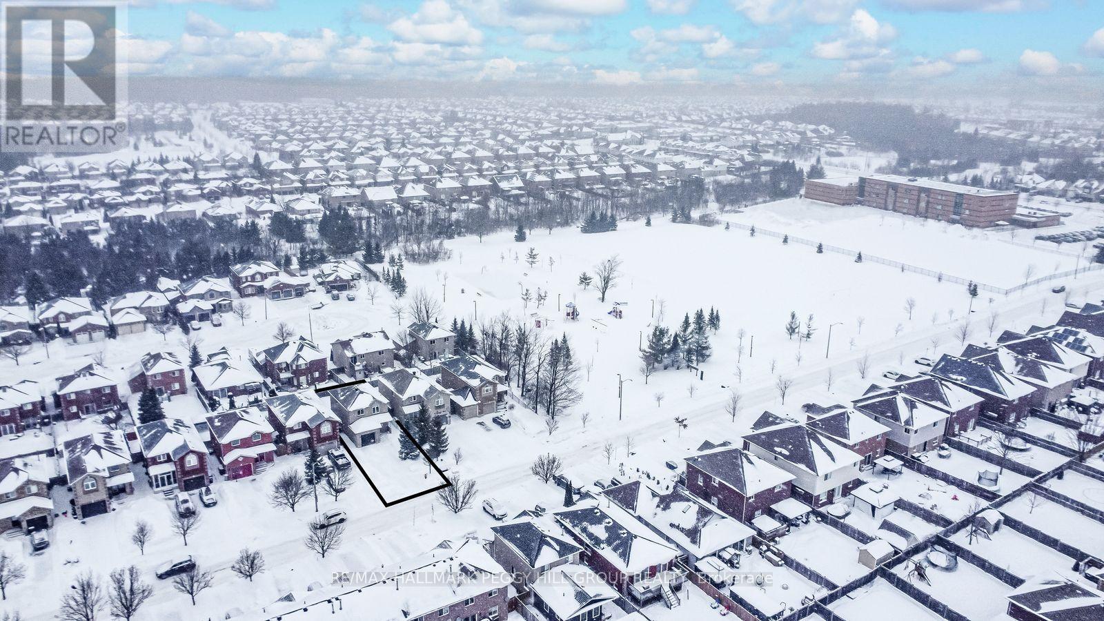 34 Coronation Parkway, Barrie (Innis-Shore), Ontario  L4M 7J8 - Photo 14 - S12853096