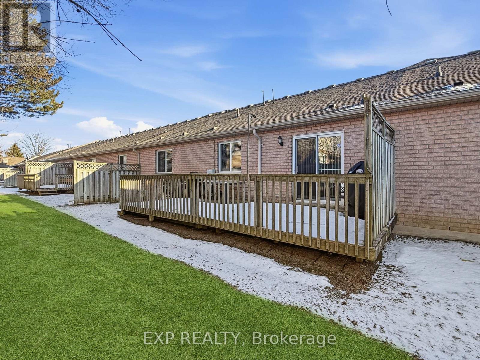 Photo 2 of 26 for 7 - 638 Wharncliffe Road S