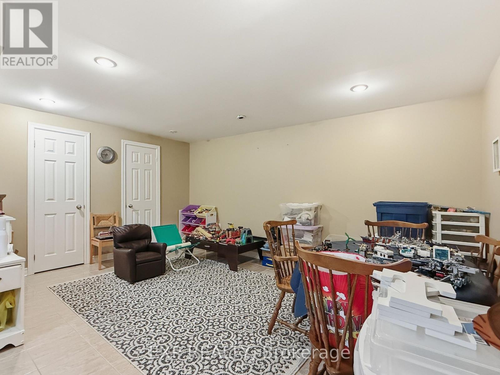 Photo 24 of 26 for 7 - 638 Wharncliffe Road S