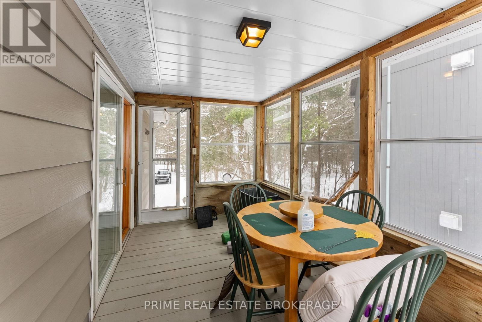 9856 Huron Place, Lambton Shores (Grand Bend), Ontario  N0M 1T0 - Photo 41 - X12849344