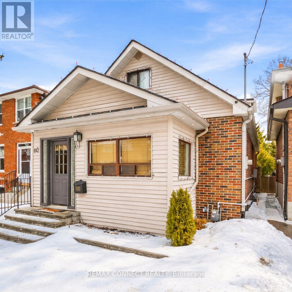 60 WOODBURY ROAD, Toronto, Ontario