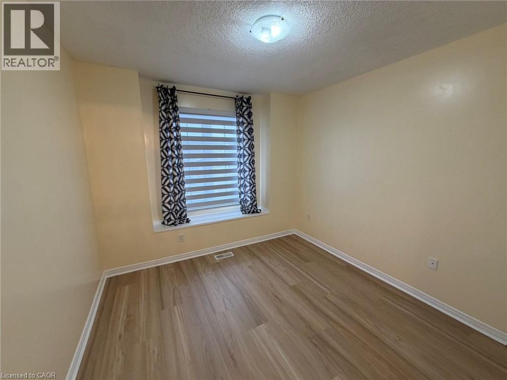 121 Bloomington Drive, Cambridge, Ontario  N1P 1J6 - Photo 15 - 40809552