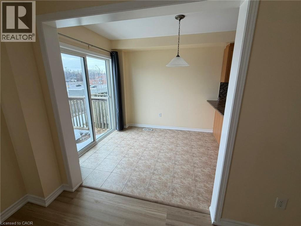 121 Bloomington Drive, Cambridge, Ontario  N1P 1J6 - Photo 6 - 40809552