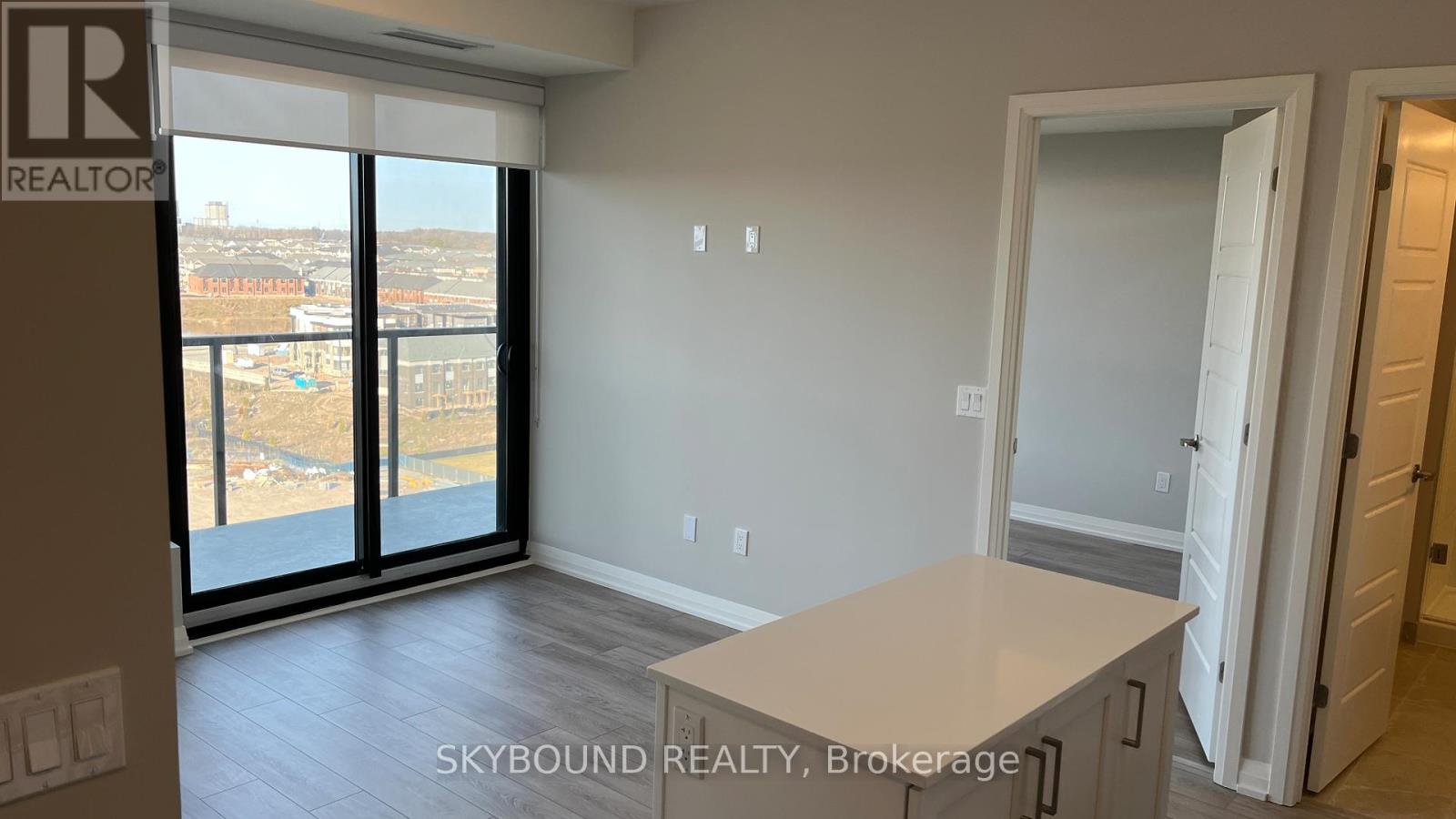 1107 - 3006 William Cutmore Boulevard, Oakville, Ontario  L6H 8A4 - Photo 4 - W12852982