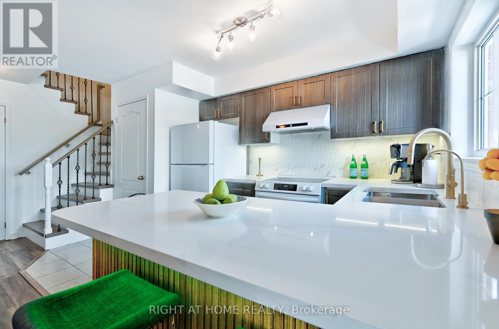 14 - 2450 Post Road, Oakville, Ontario  L6H 0J2 - Photo 10 - W12853064