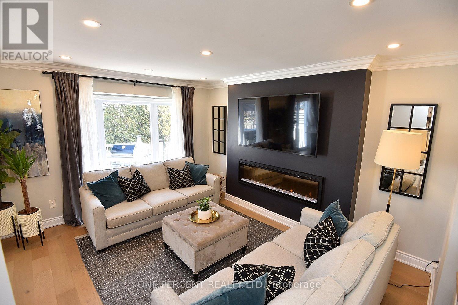 2211 Hunt Crescent, Burlington (Headon), Ontario  L7M 3E3 - Photo 15 - W12853080