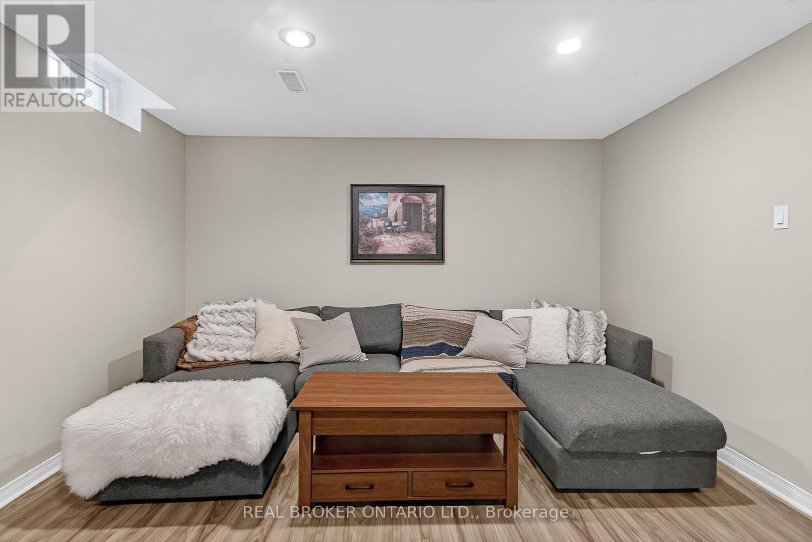 423 Scott Drive, Orangeville, Ontario  L9W 4L9 - Photo 35 - W12853084