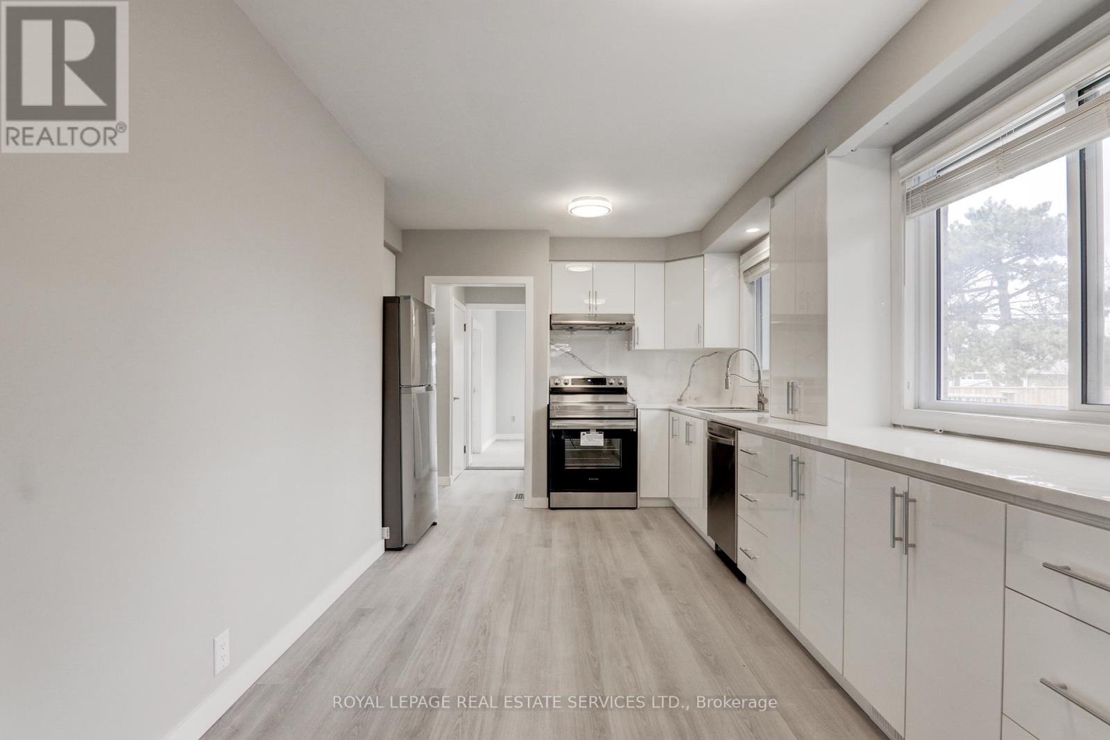 1191 Newton Road, Oakville, Ontario  L6H 2A1 - Photo 14 - W12853086