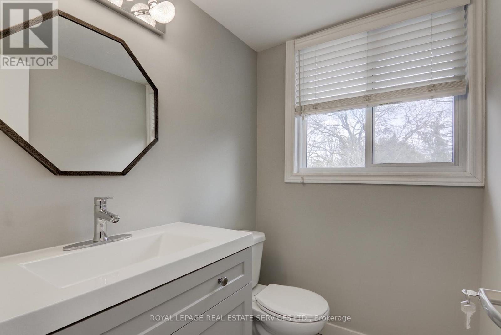 1191 Newton Road, Oakville, Ontario  L6H 2A1 - Photo 17 - W12853086