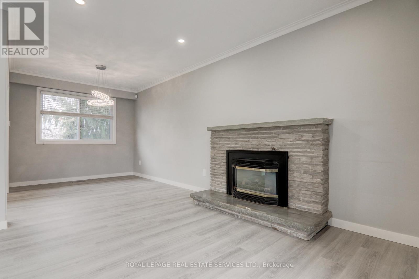 1191 Newton Road, Oakville, Ontario  L6H 2A1 - Photo 6 - W12853086