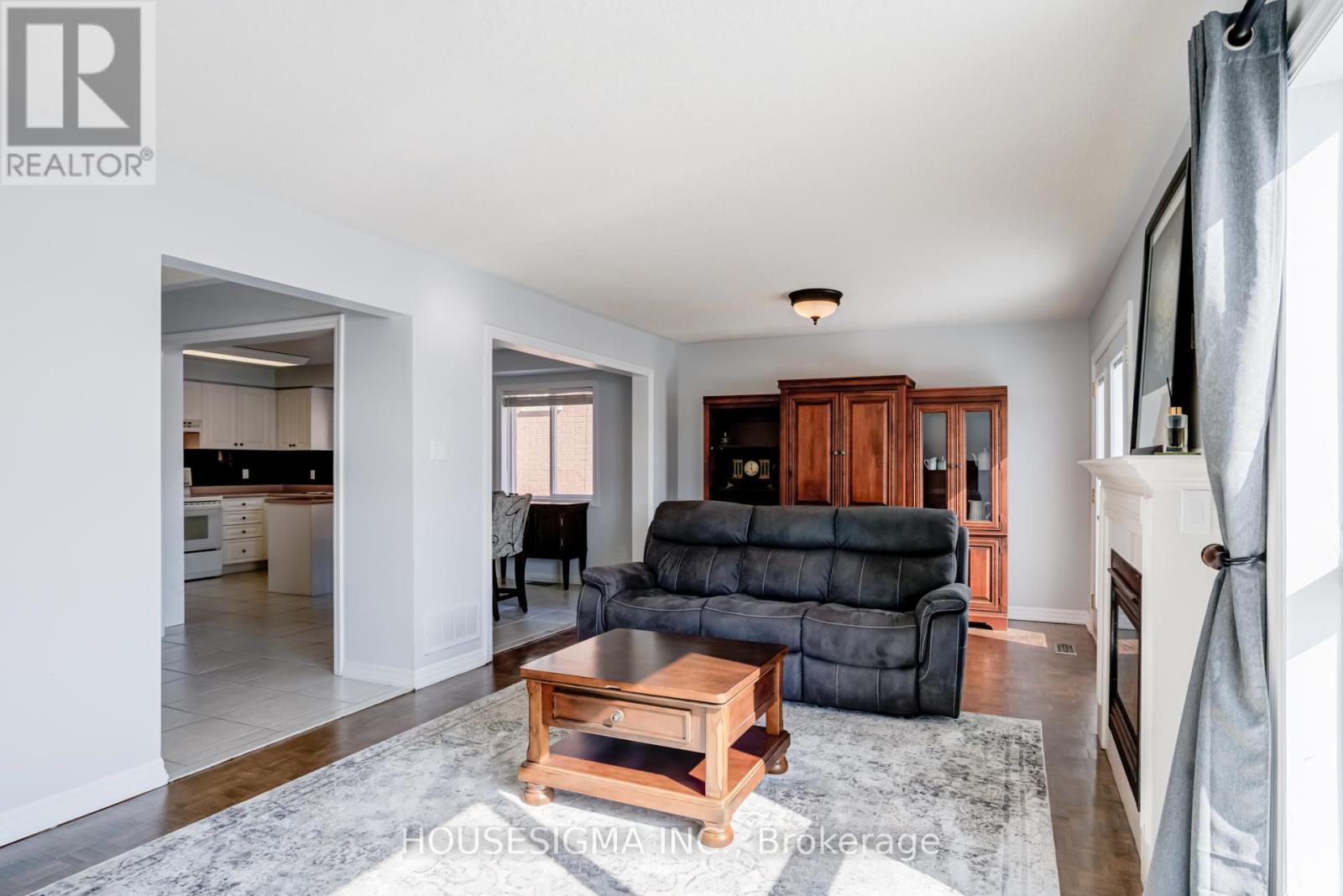 20 Sweet Briar Lane, Brampton, Ontario  L6Z 4V3 - Photo 10 - W12853102