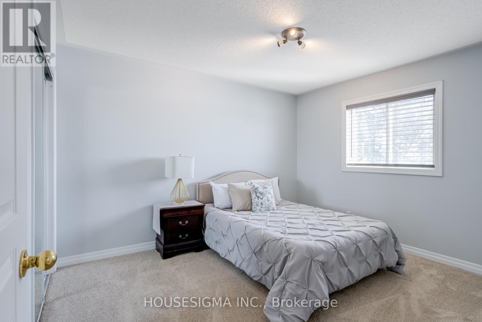 20 Sweet Briar Lane, Brampton, Ontario  L6Z 4V3 - Photo 26 - W12853102