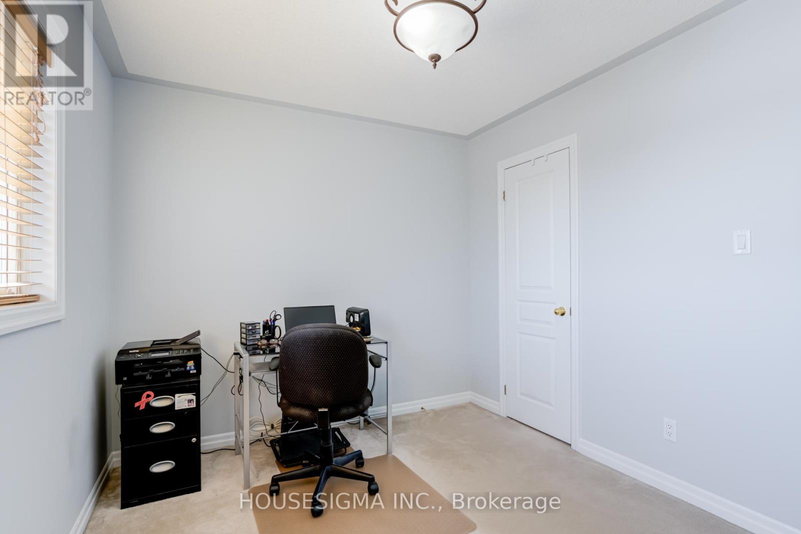 20 Sweet Briar Lane, Brampton, Ontario  L6Z 4V3 - Photo 29 - W12853102