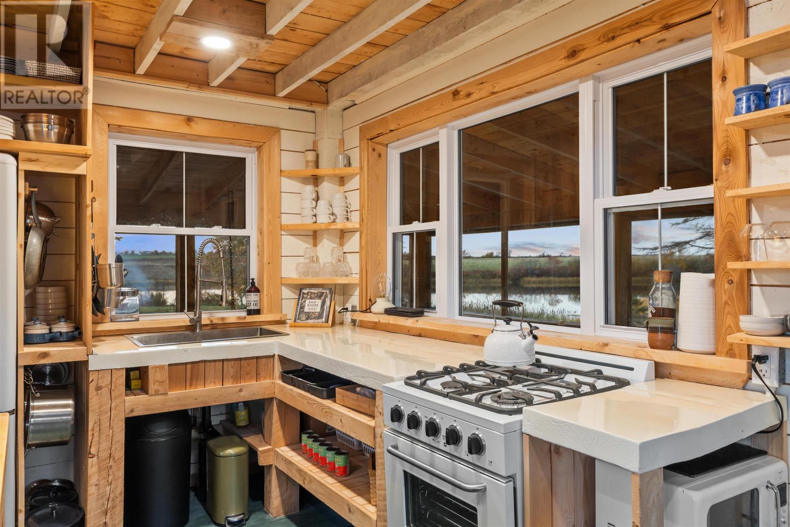 6774 St. Peter's Road, Midgell, Prince Edward Island  C0A 1S0 - Photo 12 - 202603985