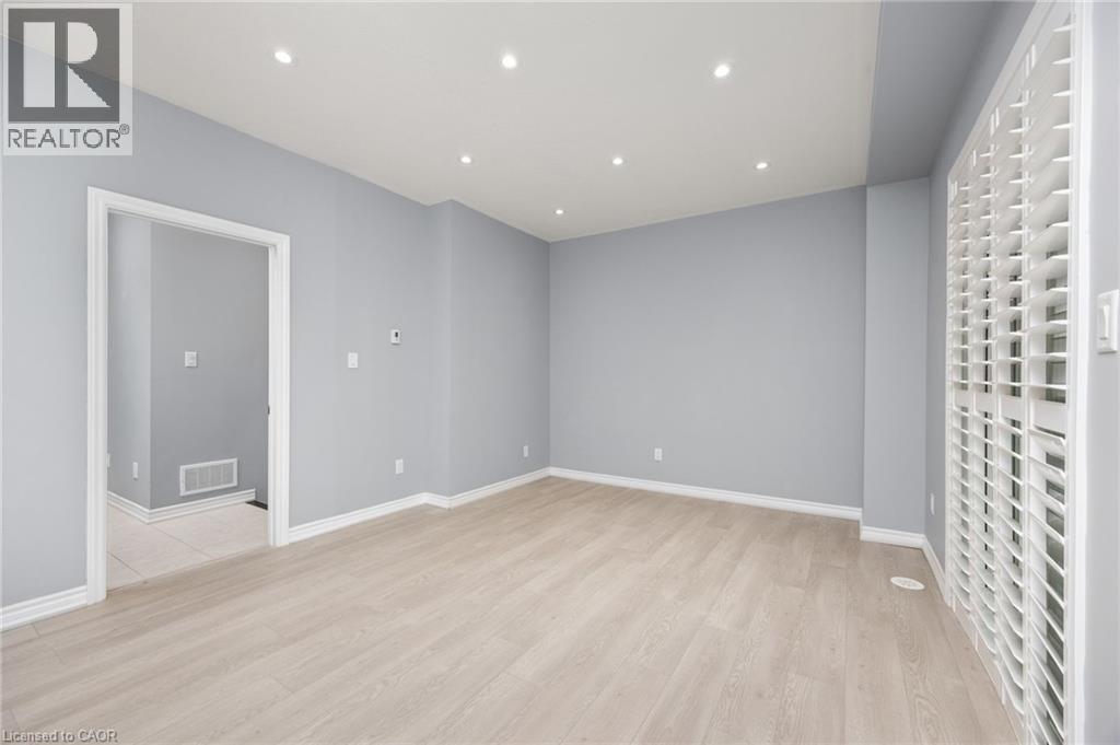 91 Borers Creek Circle, Waterdown, Ontario  L8B 1W3 - Photo 12 - 40804434