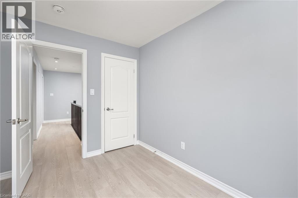 91 Borers Creek Circle, Waterdown, Ontario  L8B 1W3 - Photo 33 - 40804434