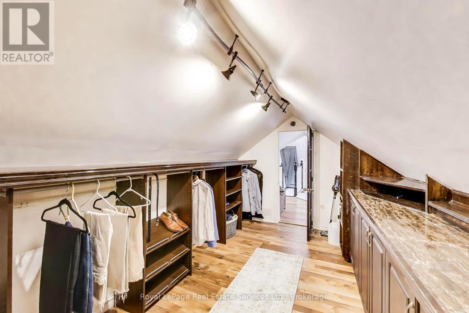 26 Davidson Street, Cambridge, Ontario  N1S 2T9 - Photo 23 - X12853214