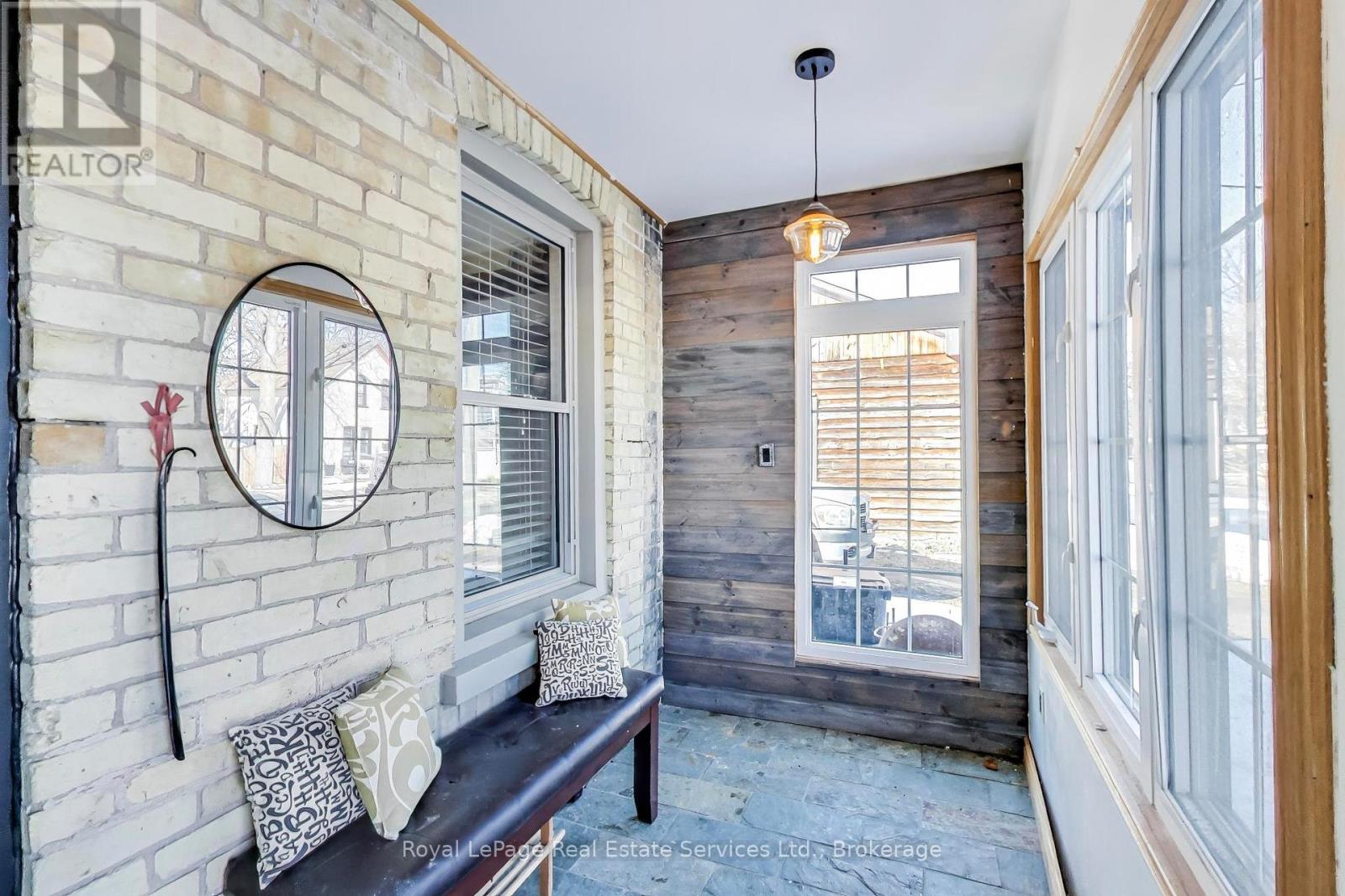 26 Davidson Street, Cambridge, Ontario  N1S 2T9 - Photo 4 - X12853214