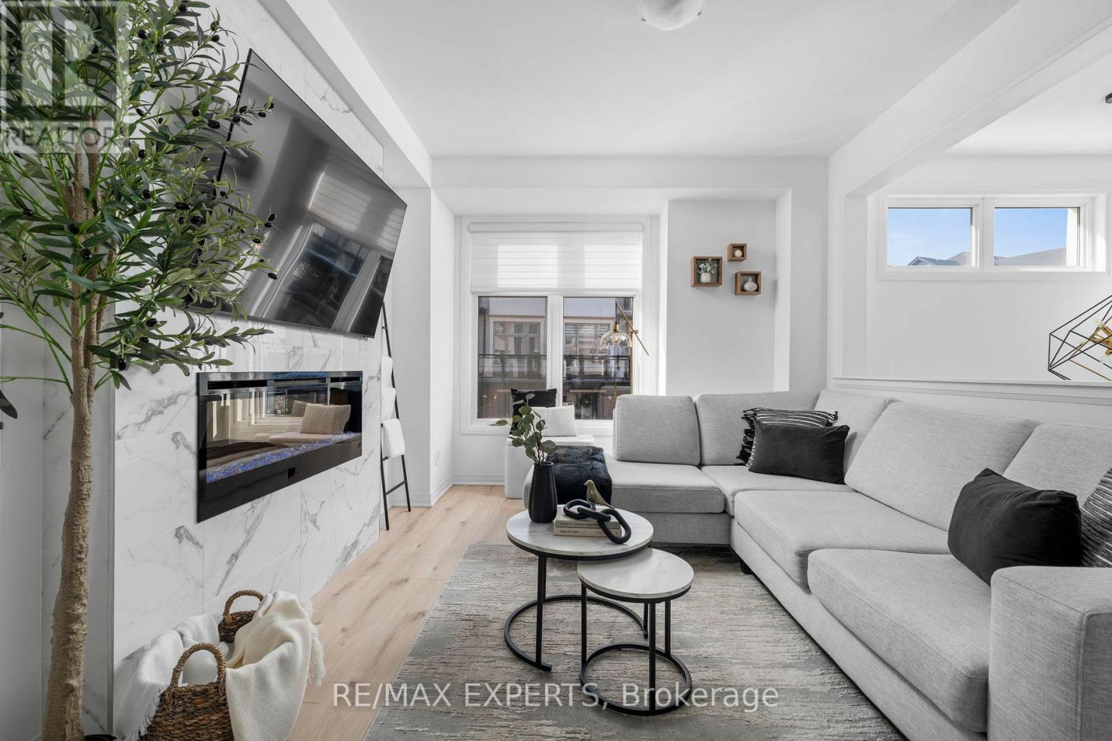 6 Hughes Lane, New Tecumseth, Ontario  L0G 1W0 - Photo 19 - N12852172