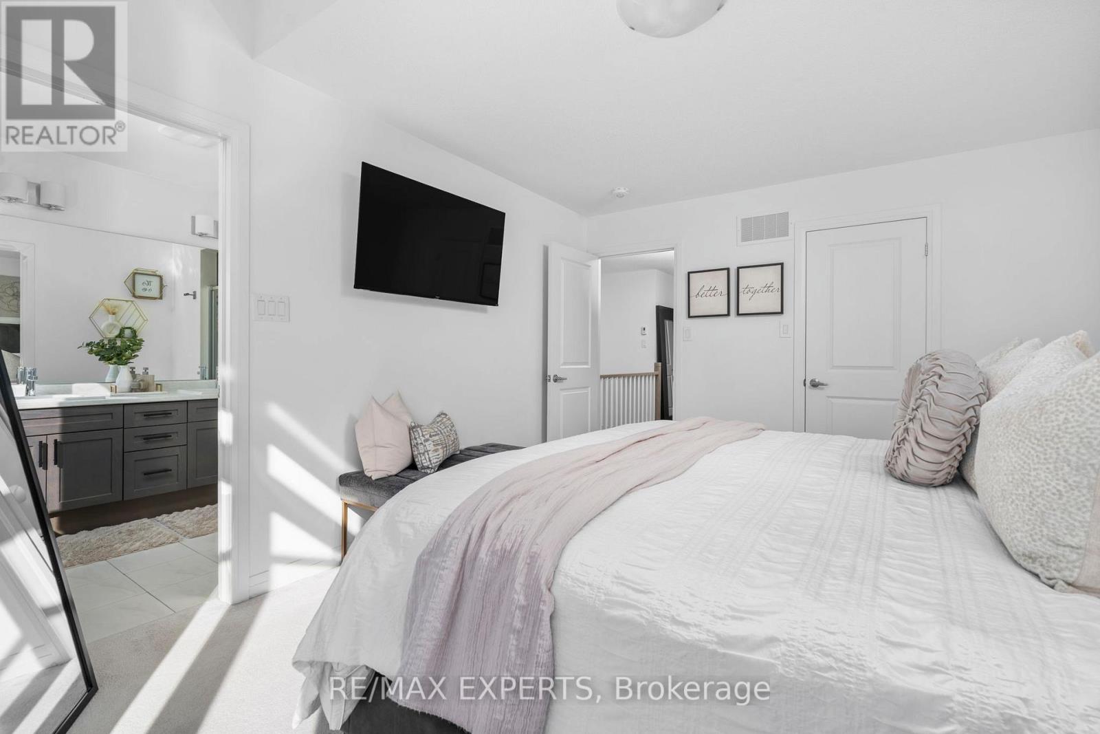 6 Hughes Lane, New Tecumseth, Ontario  L0G 1W0 - Photo 37 - N12852172