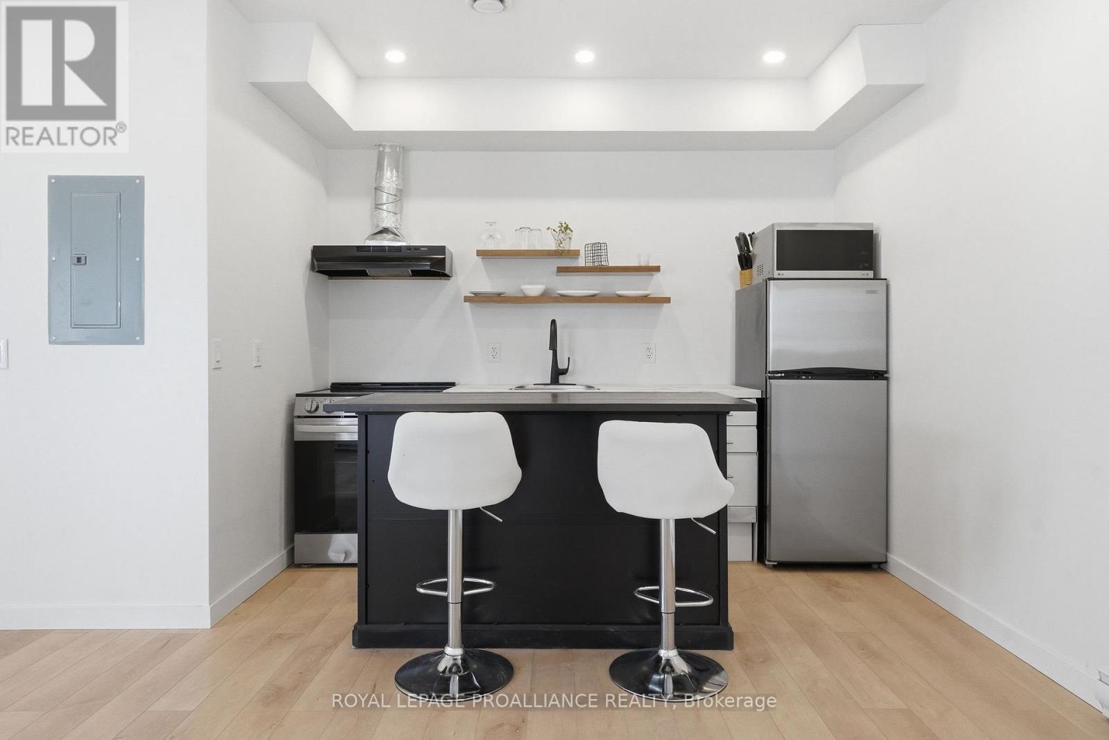 425 Roe Street, Cobourg, Ontario  K9A 3L2 - Photo 8 - X12853186