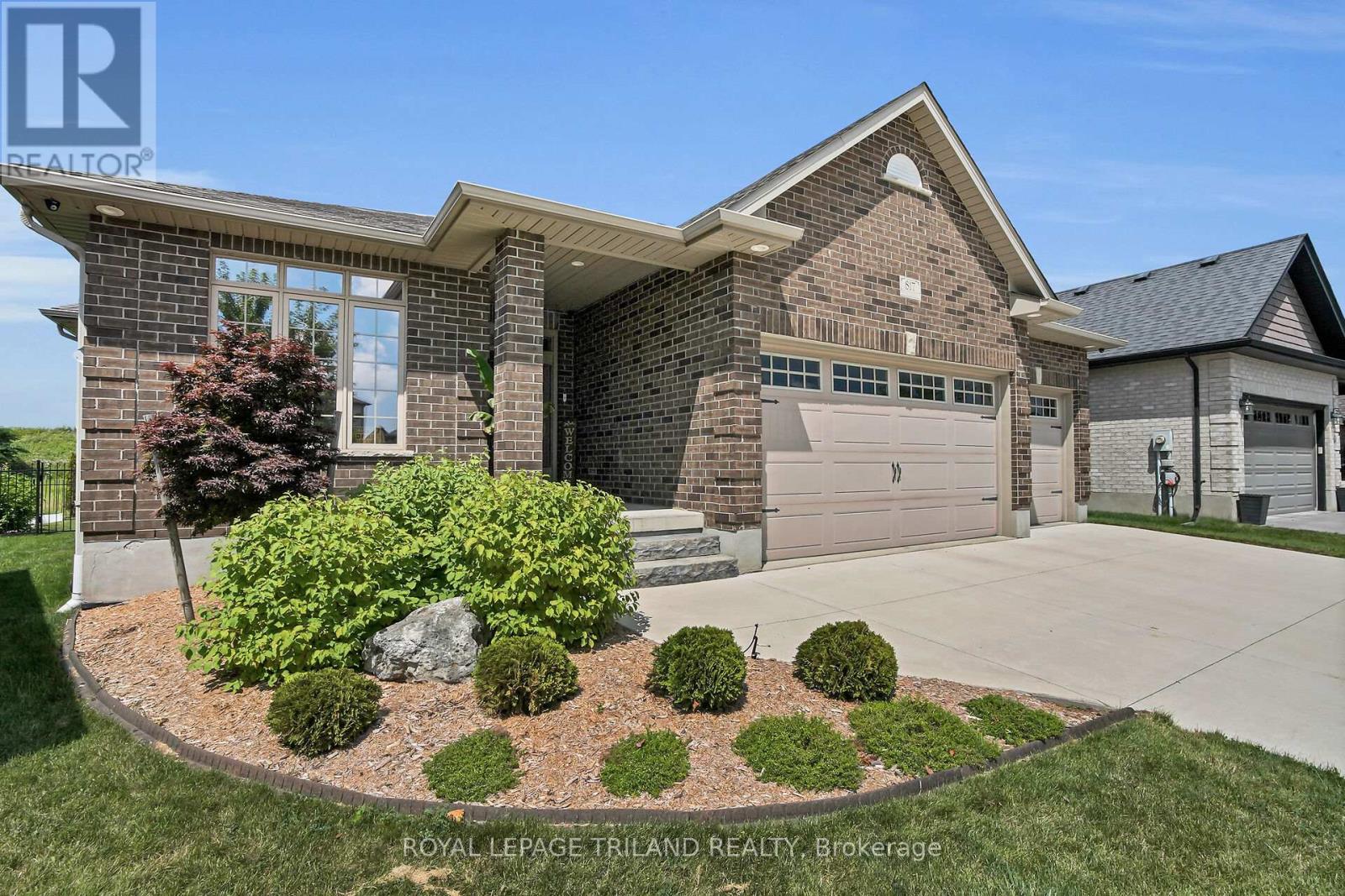 817 THISTLERIDGE CRESCENT, London South, Ontario