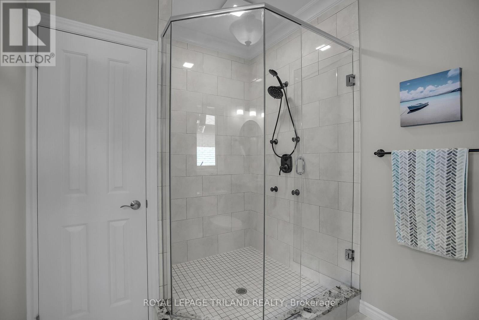 817 Thistleridge Crescent, London South, Ontario  N6K 0B5 - Photo 21 - X12853220